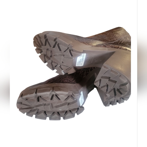 Schutz Gwendoline Dark Brown Mid Calf Faux Leather Croc-Embossed Heeled Boots 11 - Picture 2 of 8